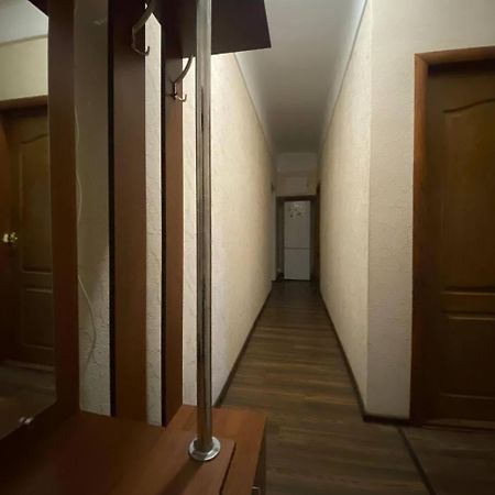 Ferienwohnung 3Х Комнатные Аппартаменты В Центре Жд Вокзал Poltawa Exterior foto