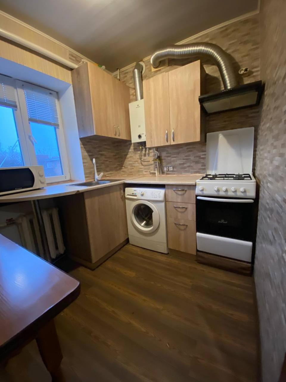 Ferienwohnung 3Х Комнатные Аппартаменты В Центре Жд Вокзал Poltawa Exterior foto